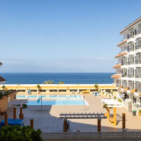 Home2book Sunset Terrace & Pool Haven Appartement