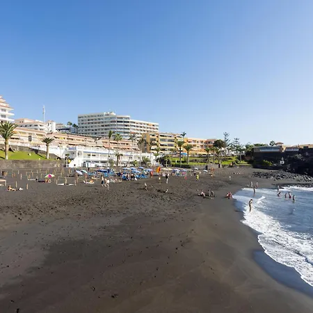 Home2book Sunset Terrace & Pool Haven 公寓